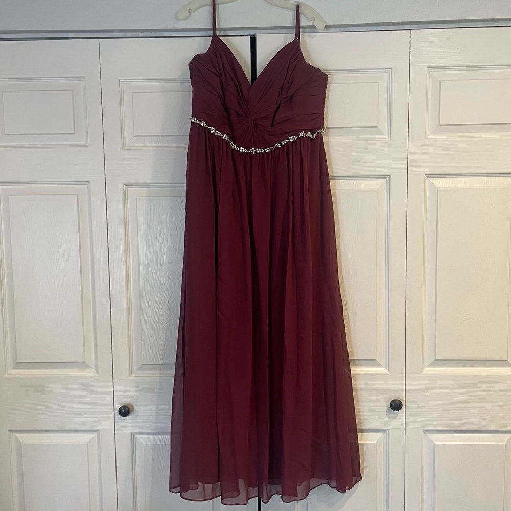 Long burgundy bridesmaid dress with beading